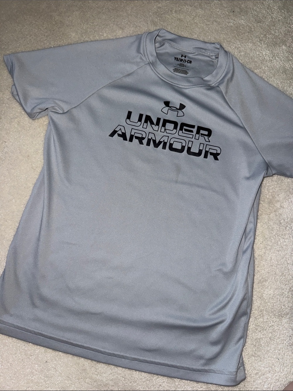 Boys under armour short sleeve shirt